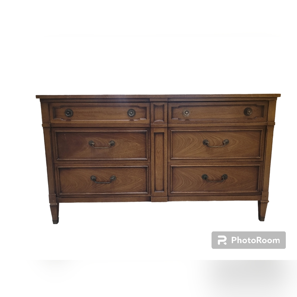 Rare Drexel lowboy dresser